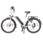 NCM Milano Plus E-Trekkingbike in Weiß 26-Zoll– leistungsstarkes E-Bike für Pendler, Stadtfahrten und Outdoor-Touren