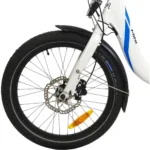 Reifen eines UrbanBiker Mini E-Bikes – Seitenansicht